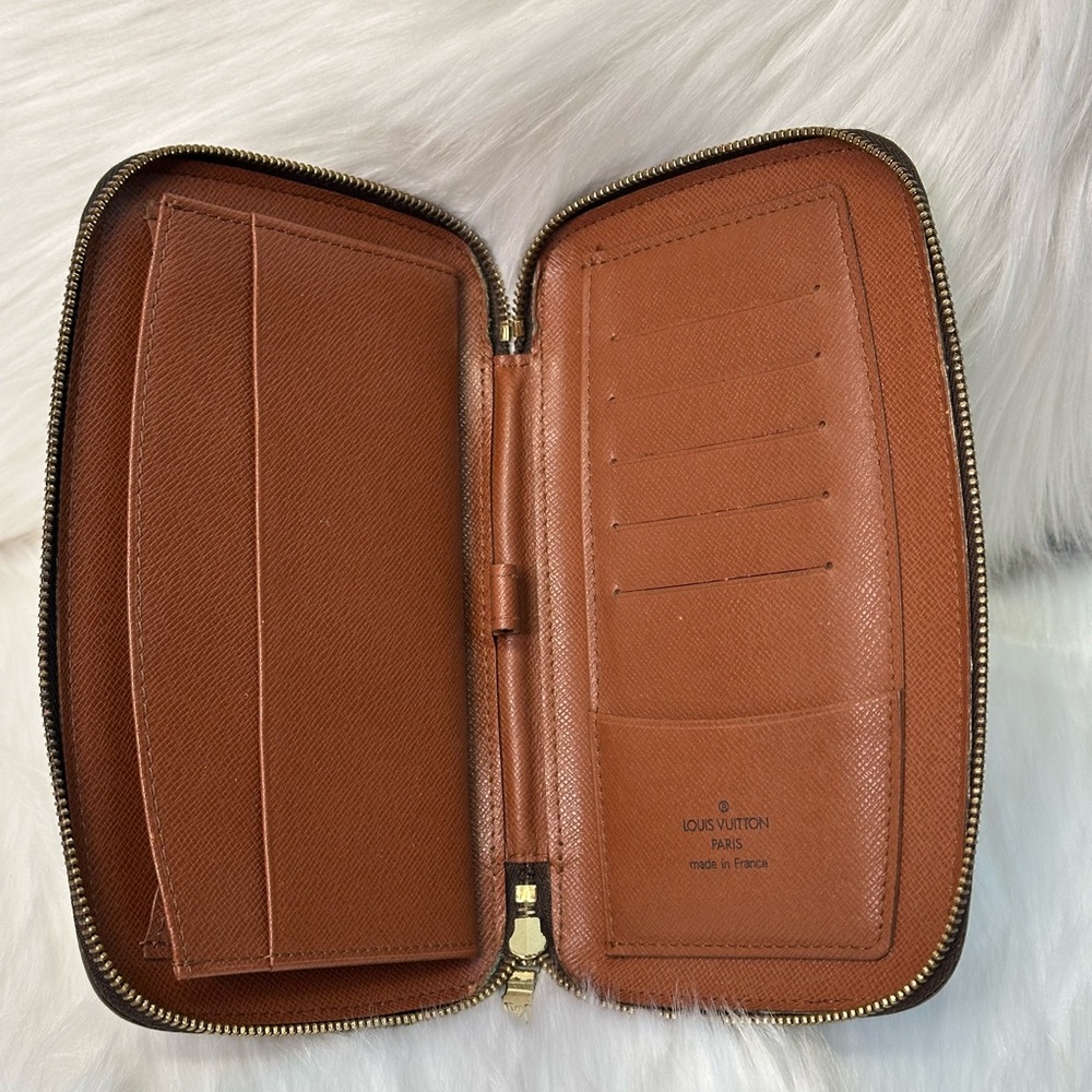 Louis Vuitton Agenda wallet - Picture 13 of 16